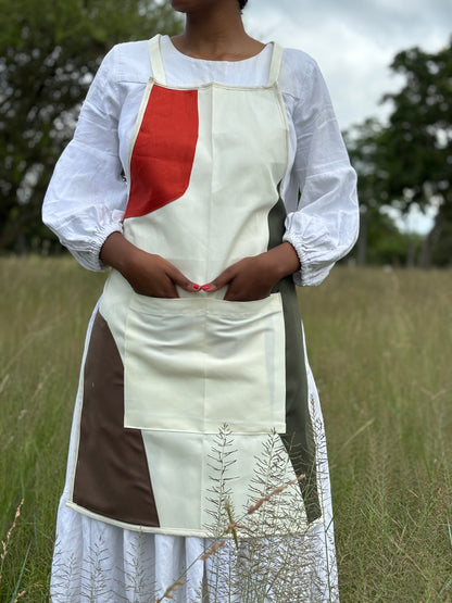 Mathomoni Apron